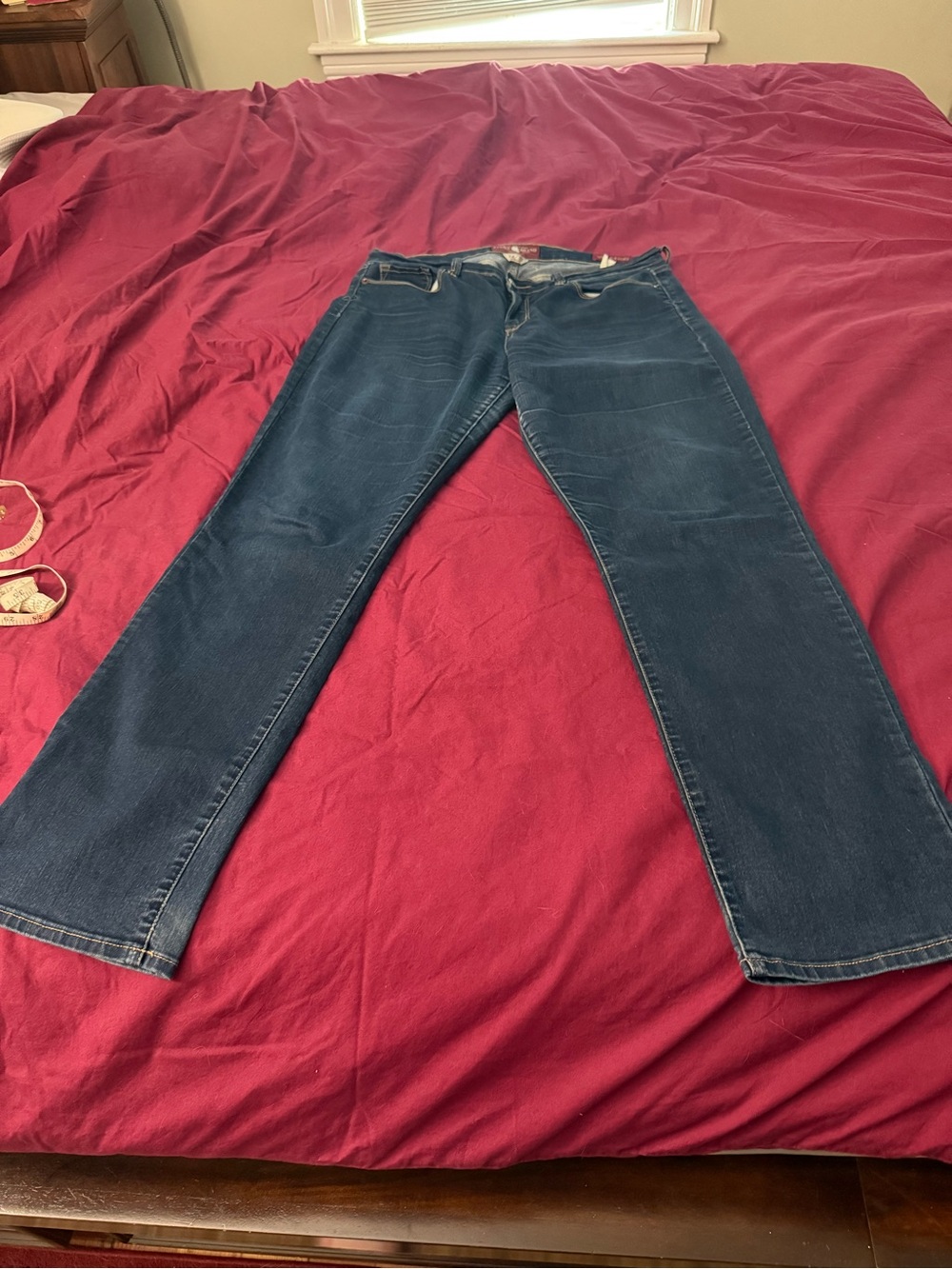 Lucky Brand Sofi Straight Jeans in Dark Indigo with Red Labels